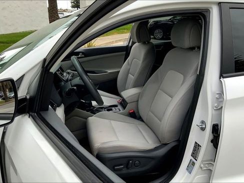 Used 2018 Hyundai Tucson SEL image 25