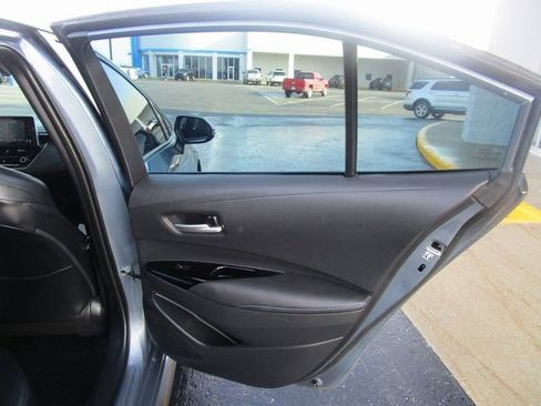 Used 2020 Toyota Corolla XSE image 23