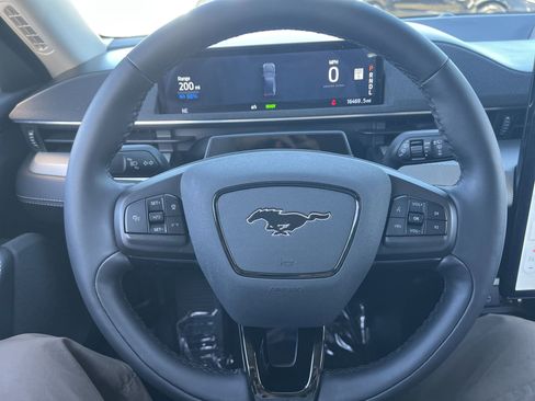 Used 2023 Ford Mustang Mach-E Select image 12