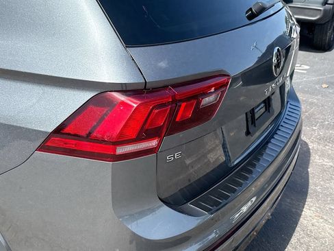 Used 2024 Volkswagen Tiguan SE R-Line AWD/4WD image 8