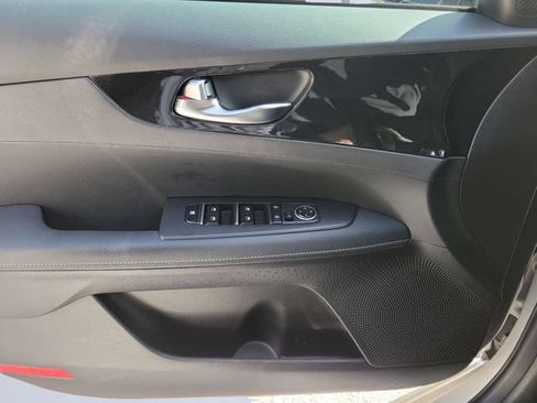 Used 2023 Kia Forte GT-Line w/ GT-Line Technology Package FWD image 26