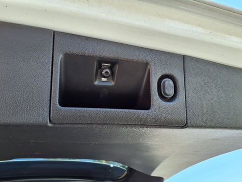 Used 2015 Chevrolet Tahoe LT RWD image 8