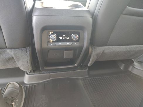 New 2026 Chevrolet Traverse RS w/ LPO, Floor Liner Package image 17