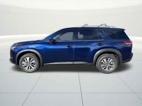 New 2025 Nissan Pathfinder SL w/ Lighting Package (N92) image 2