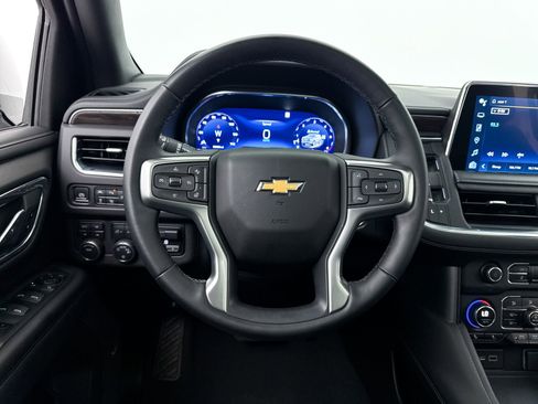 Used 2023 Chevrolet Tahoe LT w/ LT Signature Package AWD/4WD image 4