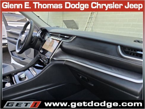 Certified 2023 Jeep Grand Cherokee Limited w/ Luxury Tech Group II image 32