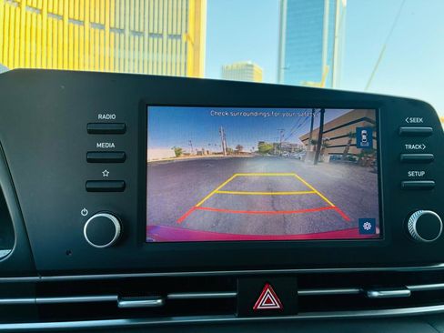 Used 2023 Hyundai Elantra SEL FWD image 28
