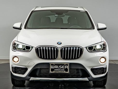 Used 2017 BMW X1 xDrive28i AWD/4WD image 2