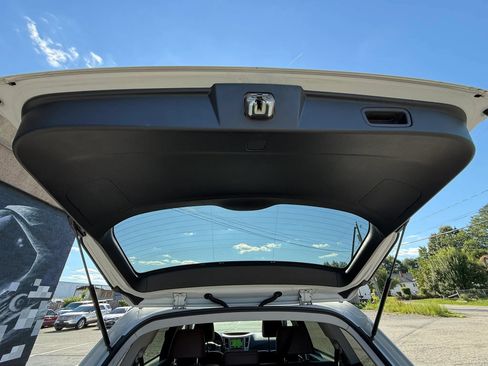 Used 2014 Subaru Outback 2.5i Limited AWD/4WD image 38
