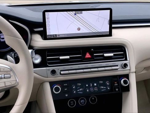 Used 2026 Genesis G70 2.5T Prestige image 6