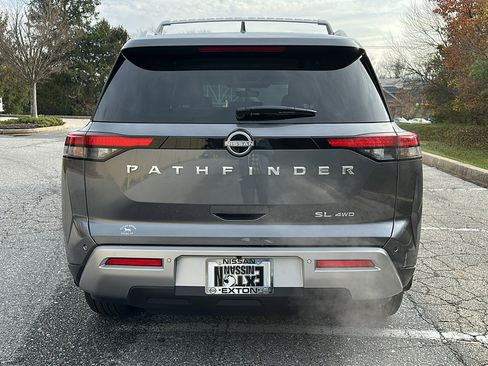 New 2025 Nissan Pathfinder SL image 5