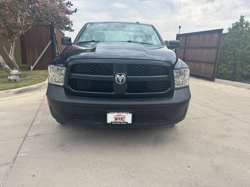 Used 2018 RAM 1500 Express RWD image 1