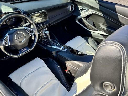 Used 2018 Chevrolet Camaro SS image 25