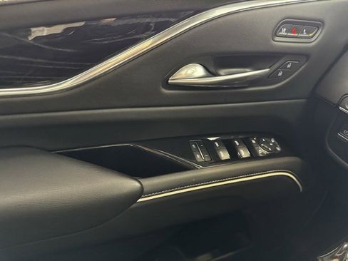 Used 2021 Cadillac Escalade Sport w/ Driver Assist Tech Package image 39