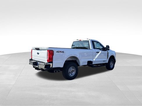 New 2026 Ford F250 XL w/ XL Off-Road Package image 6