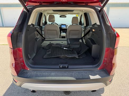 Used 2019 Ford Escape Titanium AWD/4WD image 12