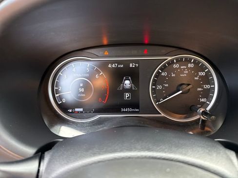 Used 2020 Nissan Kicks SR w/ SR Premium Package FWD image 18