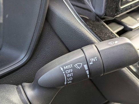 Used 2022 Toyota Corolla LE image 24