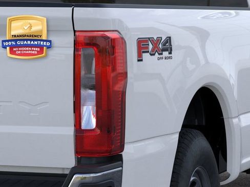New 2026 Ford F250 XL w/ FX4 Off-Road Package image 21