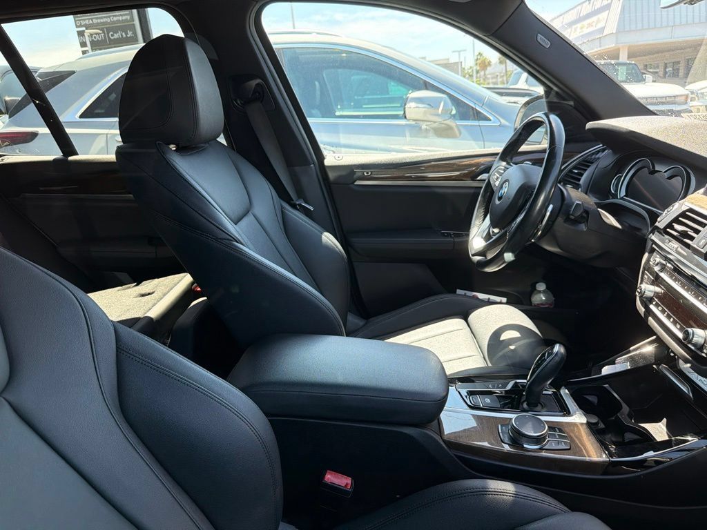 Used 2018 BMW X3 xDrive30i AWD/4WD image 6