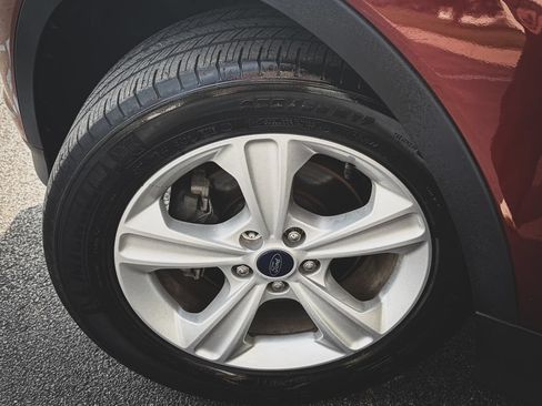 Used 2016 Ford Escape SE FWD image 23