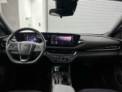 Used 2024 Buick Envista Preferred w/ Convenience I Package FWD image 10