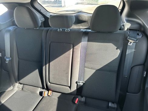 Used 2022 Nissan Rogue Sport S image 43