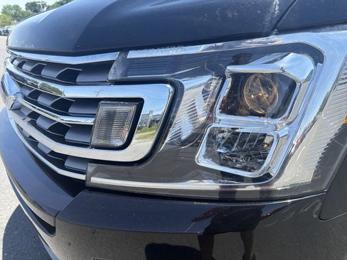 Used 2020 Ford Expedition Max Limited AWD/4WD image 10