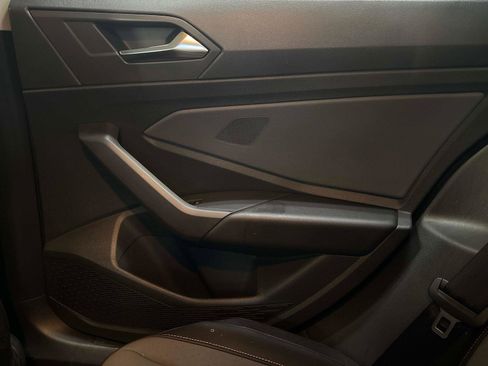 Used 2025 Volkswagen Jetta SE image 15