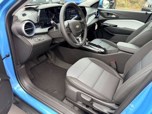 New 2026 Chevrolet Trax LT w/ LT Convenience Package image 11