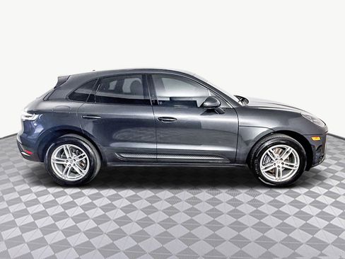 Used 2023 Porsche Macan image 11