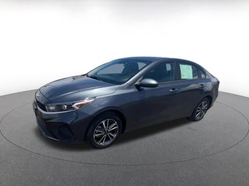 Used 2024 Kia Forte LXS FWD image 8