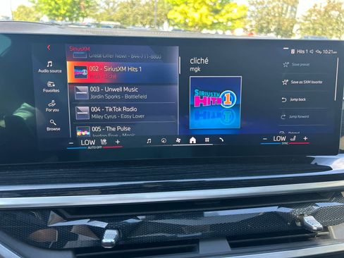 Used 2024 BMW X5 xDrive50e w/ M Sport Package AWD/4WD image 28