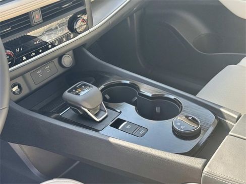 New 2026 Nissan Rogue SV image 28