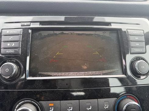 Used 2020 Nissan Rogue S AWD/4WD image 10