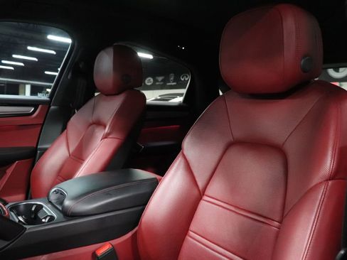 Used 2021 Porsche Cayenne GTS image 11