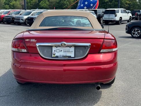 Used 2004 Chrysler Sebring LXi FWD image 4