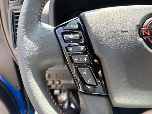 Used 2024 Nissan Frontier PRO-4X w/ Technology Package image 21