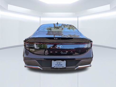 Certified 2026 Hyundai Sonata SE FWD image 4