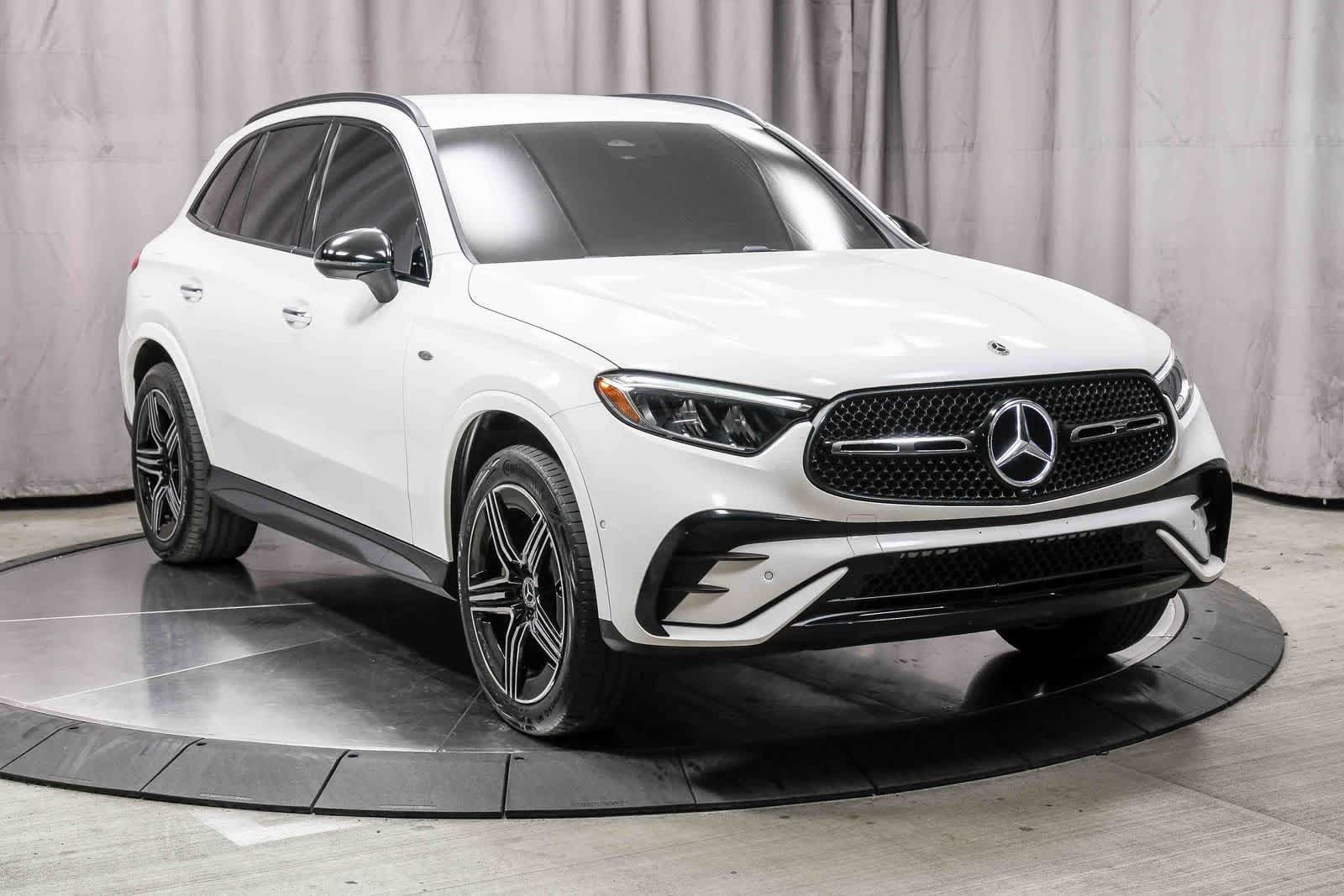 Used 2025 Mercedes-Benz GLC 350e 4MATIC image 5