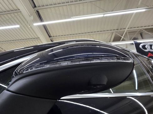 Used 2016 Porsche Cayenne AWD/4WD image 12