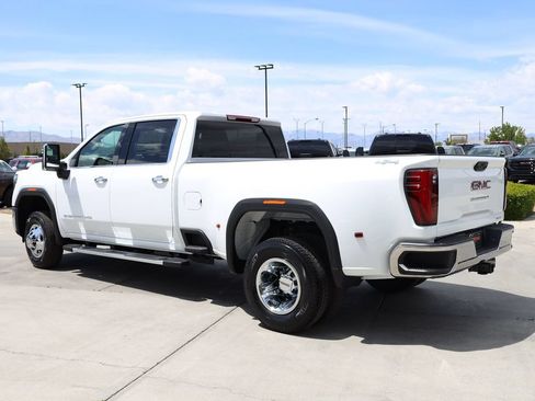 New 2026 GMC Sierra 3500 SLT w/ SLT Convenience Package AWD/4WD image 4