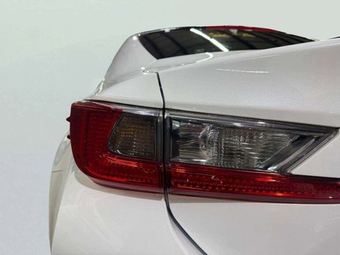 Used 2018 Lexus RC 300 AWD image 12