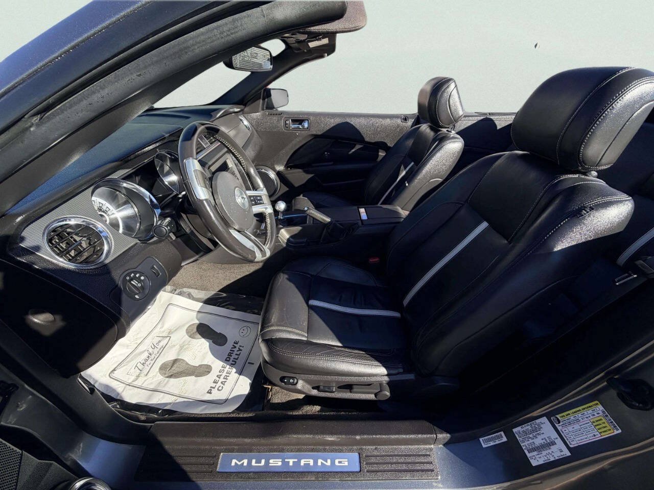 Used 2013 Ford Mustang GT Premium w/ Comfort Pkg RWD image 23