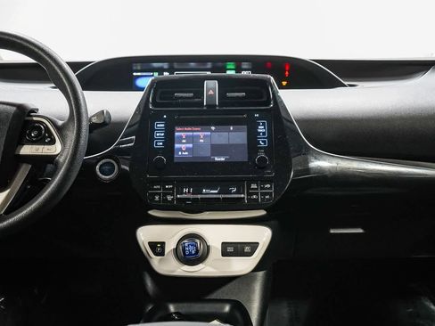 Certified 2017 Toyota Prius Two w/ Carpet Mat Package image 14