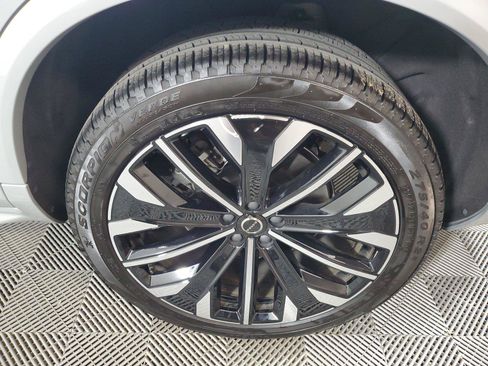 Used 2026 Volvo XC90 B6 Ultra AWD/4WD image 11