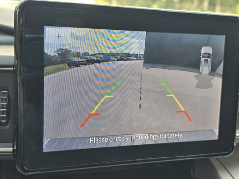 Used 2020 Ford Explorer XLT w/ Equipment Group 202A AWD/4WD image 19
