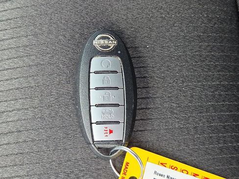 Used 2023 Nissan Altima 2.5 SV FWD image 32
