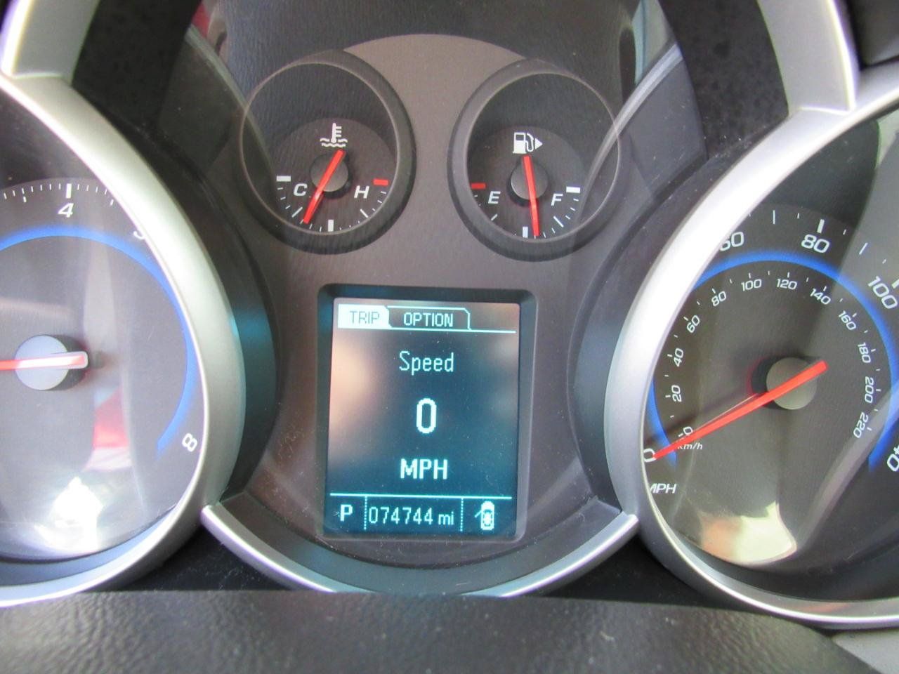 Used 2016 Chevrolet Cruze LT FWD image 17