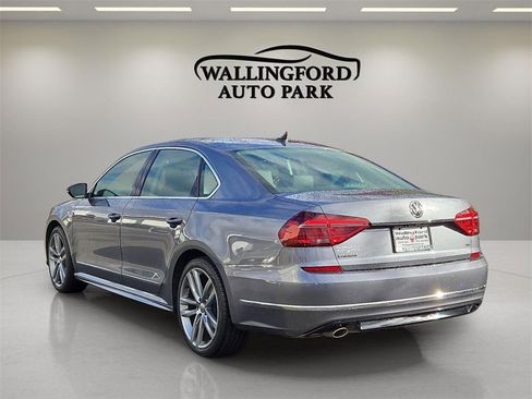 Used 2019 Volkswagen Passat 2.0T SE R-Line image 6